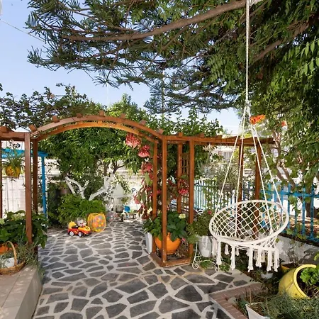 Apartment House Of Flowers *